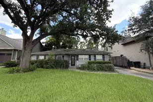 1639 Ebony Ln, Houston, TX 77018 - Photo 1
