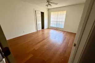 13595 Leaning Oaks Dr, Beaumont, TX 77713 - Photo 5