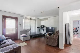 6038 Belmark St, Houston, TX 77033 - Photo 5