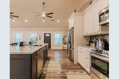 837 Wightman Street, Matagorda, TX 77457 - Photo 11