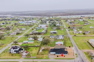 837 Wightman St, Matagorda, TX 77457 - Photo 43