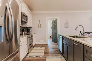 837 Wightman St, Matagorda, TX 77457 - Photo 13