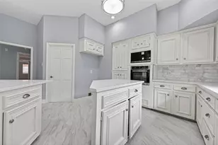 206 Mill Trail Dr, Sugar Land, TX 77498 - Photo 17