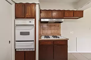 8807 Langdon Ln, Houston, TX 77036 - Photo 21
