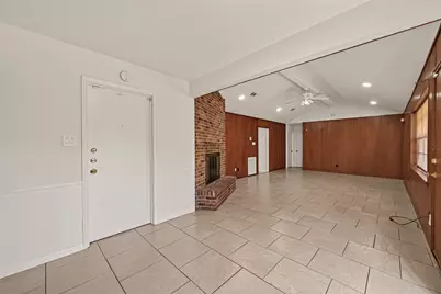 8807 Langdon Lane, Houston, TX 77036 - Photo 17