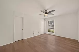 8807 Langdon Ln, Houston, TX 77036 - Photo 35