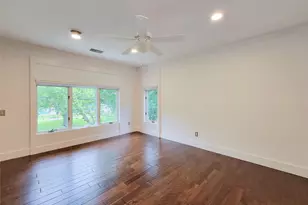 5111 Linden St, Bellaire, TX 77401 - Photo 33