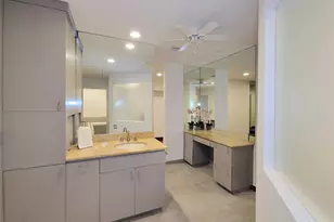 5111 Linden St, Bellaire, TX 77401 - Photo 33
