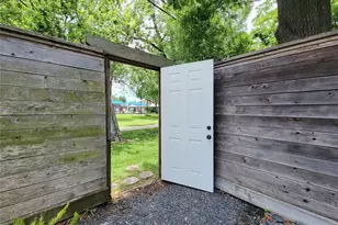 5111 Linden St, Bellaire, TX 77401 - Photo 43
