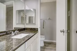 10403 Stockman Ln, Sugar Land, TX 77498 - Photo 13