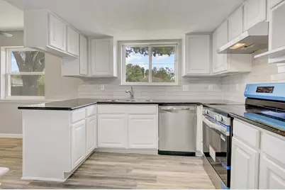 10403 Stockman Lane, Sugar Land, TX 77498 - Photo 11