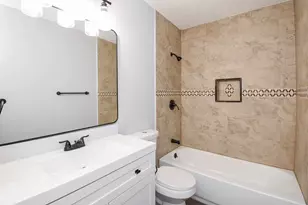 13306 Innshire Ln, Houston, TX 77045 - Photo 17