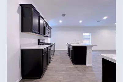 14918 Cypress Hollow Drive, New Caney, TX 77357 - Photo 9