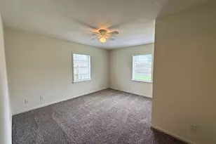 214 Crawford St, Huntsville, TX 77340 - Photo 23