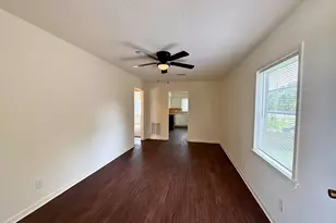 214 Crawford St, Huntsville, TX 77340 - Photo 13