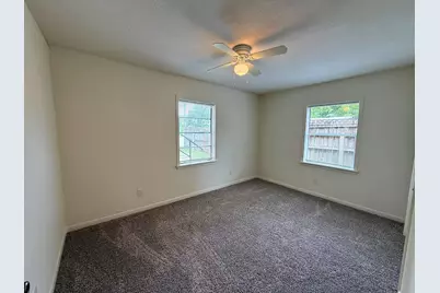 214 Crawford Street, Huntsville, TX 77340 - Photo 7