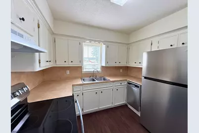 214 Crawford Street, Huntsville, TX 77340 - Photo 17