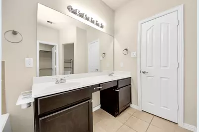 6611 Hawkins Hill Lane, Dickinson, TX 77539 - Photo 25