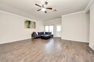 6611 Hawkins Hill Ln, Dickinson, TX 77539 - Photo 17