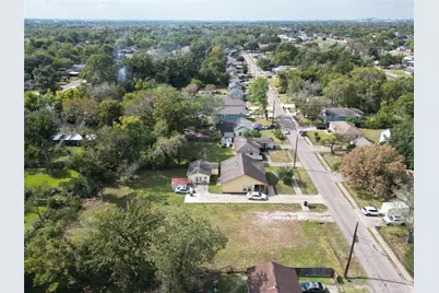 5320 Carmen Street, Houston, TX 77033 - Photo 5
