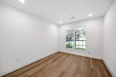 14 Lush Meadow Place, The Woodlands, TX 77381 - Photo 25