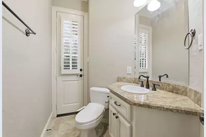 30 N Palmiera Cir, The Woodlands, TX 77382 - Photo 19