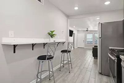 1028 Avenue K #3, Galveston, TX 77550 - Photo 3