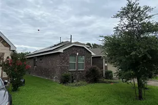 335 American Black Bear Dr, Crosby, TX 77532 - Photo 3