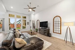 19330 Belmont Stakes Wy, Tomball, TX 77377 - Photo 9