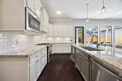 1211 Cheshire Lane, Houston, TX 77018 - Photo 7