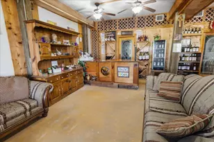 308 Bayside Dr, Anahuac, TX 77514 - Photo 7