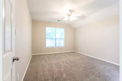 17918 Yukon Pass Drive, Humble, TX 77346 - Photo 9