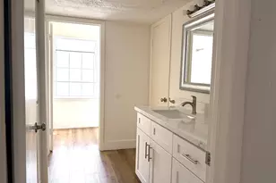 9809 Richmond Ave, Houston, TX 77042 - Photo 11