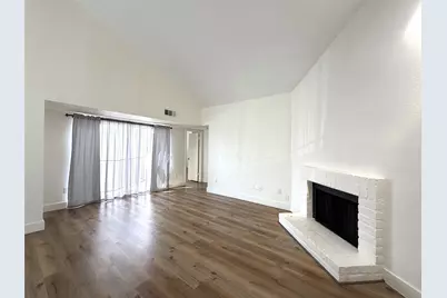 9809 Richmond Avenue #5, Houston, TX 77042 - Photo 5
