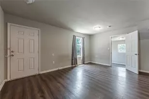 2801 Virginia St, Baytown, TX 77520 - Photo 5