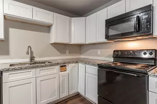 2801 Virginia St, Baytown, TX 77520 - Photo 9