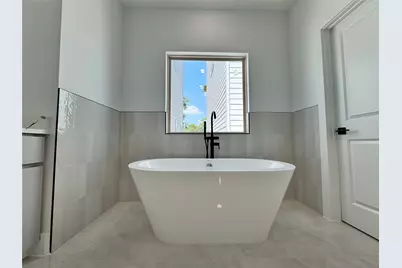 1504 Griffin Street, Houston, TX 77009 - Photo 5