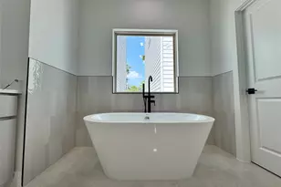 1504 Griffin St, Houston, TX 77009 - Photo 5