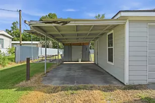 212 Jones Rd, Highlands, TX 77562 - Photo 23