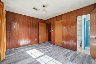 212 Jones Rd, Highlands, TX 77562 - Photo 17