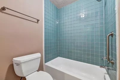 1116 W Castlewood Avenue, Friendswood, TX 77546 - Photo 25