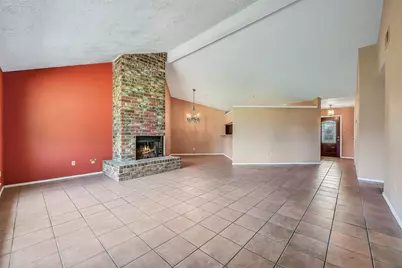 1116 W Castlewood Avenue, Friendswood, TX 77546 - Photo 7