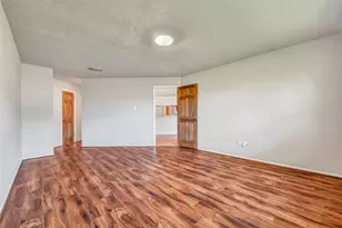 1116 W Castlewood Ave, Friendswood, TX 77546 - Photo 17