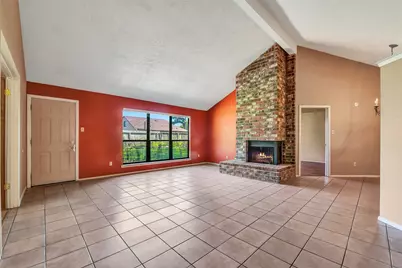 1116 W Castlewood Avenue, Friendswood, TX 77546 - Photo 5