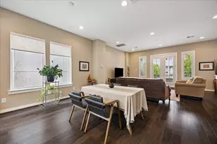 1917 Shearn St, Houston, TX 77007 - Photo 9