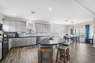 21326 Gulf Dr, Galveston, TX 77554 - Photo 19