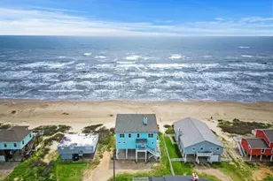 21326 Gulf Dr, Galveston, TX 77554 - Photo 3