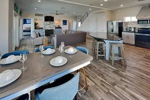 21326 Gulf Dr, Galveston, TX 77554 - Photo 17