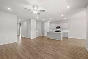 208 Rose Laurel Dr, Alvin, TX 77511 - Photo 9