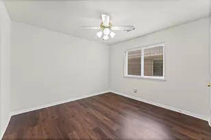 9515 Mankay Ln, Houston, TX 77070 - Photo 15